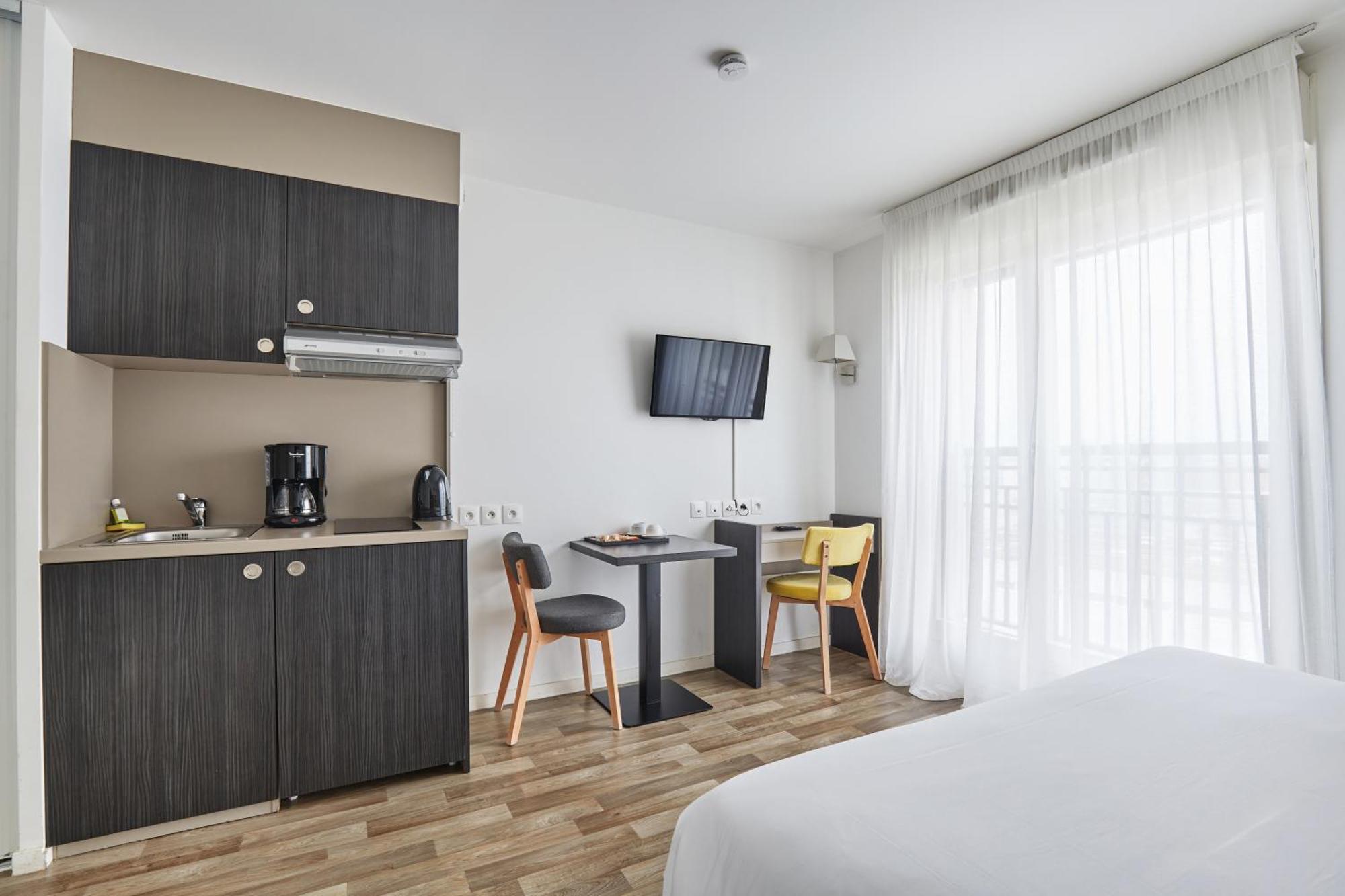 Appart Hotel Odalys City Paris Levallois Exterior foto