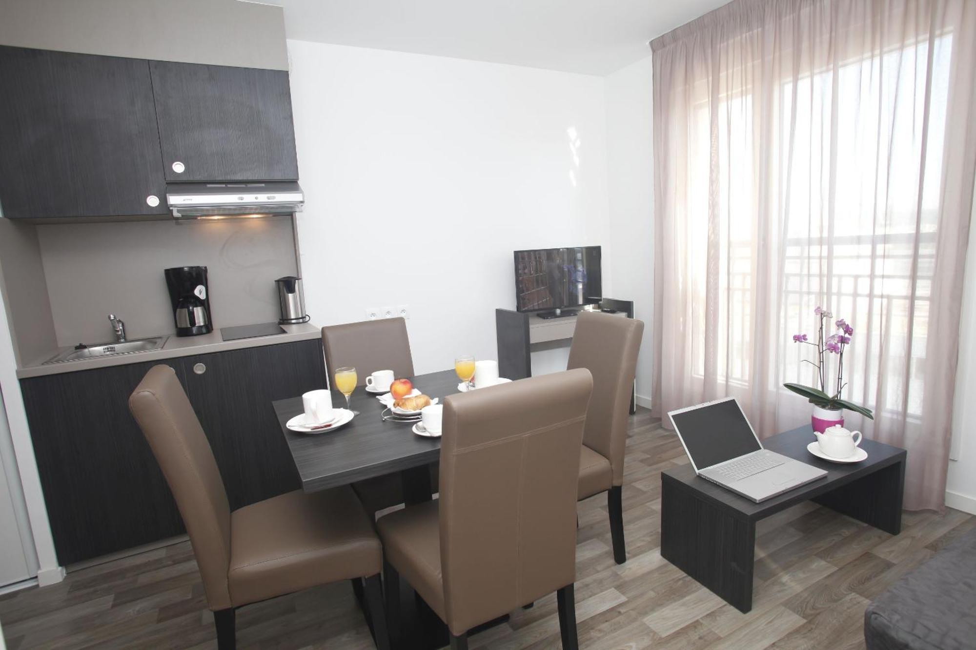 Appart Hotel Odalys City Paris Levallois Exterior foto